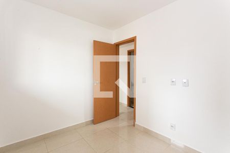 Quarto 1 de apartamento para alugar com 2 quartos, 38m² em Vila Centenario, São Paulo