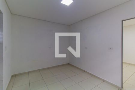 Cozinha de casa para alugar com 1 quarto, 30m² em Vila California, São Paulo