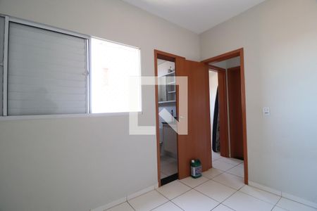 Quarto 2 - Suíte de apartamento para alugar com 2 quartos, 58m² em Laranjeiras, Uberlândia