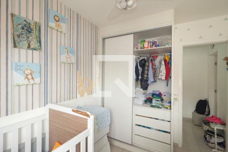 Quarto de casa de condomínio para alugar com 2 quartos, 120m² em Campo Grande, Rio de Janeiro