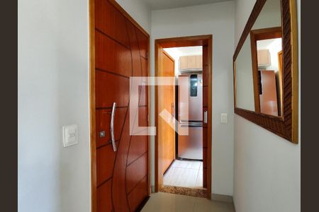 Entrada de apartamento à venda com 2 quartos, 63m² em Rio Comprido, Rio de Janeiro
