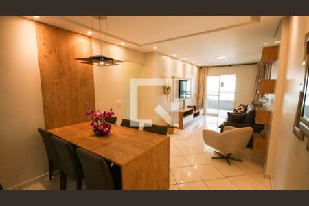 Sala de apartamento para alugar com 3 quartos, 110m² em Cidade Ocian, Praia Grande