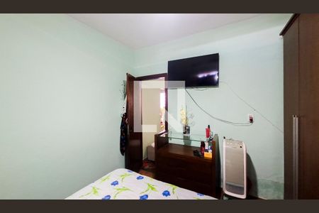 Quarto de casa à venda com 4 quartos, 400m² em Santa Cruz, Belo Horizonte