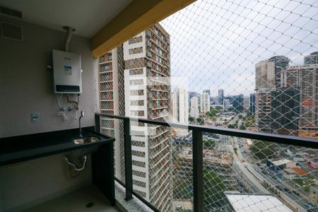 Varanda de kitnet/studio para alugar com 1 quarto, 27m² em Jardim das Acacias, São Paulo
