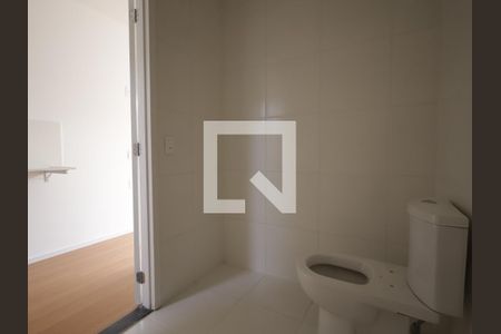 Banheiro de apartamento para alugar com 1 quarto, 17m² em Jardim Monte Kemel, São Paulo