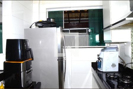 Cozinha de apartamento à venda com 2 quartos, 80m² em Dom Silverio, Belo Horizonte