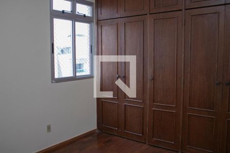 Quarto 1 de apartamento para alugar com 3 quartos, 93m² em Santo Antônio, Belo Horizonte