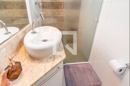 Banheiro  de apartamento à venda com 2 quartos, 90m² em Vila Linda, Santo André