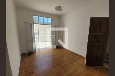 Sala de apartamento para alugar com 2 quartos, 67m² em Matatu, Salvador