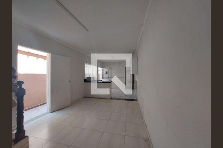 Casa à venda com 4 quartos, 200m² em Jardim Penha, São Paulo