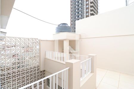 Varanda do quarto de casa à venda com 3 quartos, 132m² em Jardim Vera Cruz, São Paulo