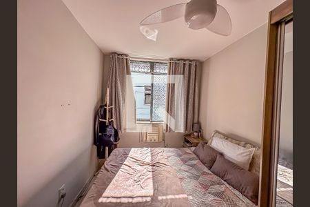 Quarto 1 de apartamento para alugar com 2 quartos, 74m² em Catete, Rio de Janeiro