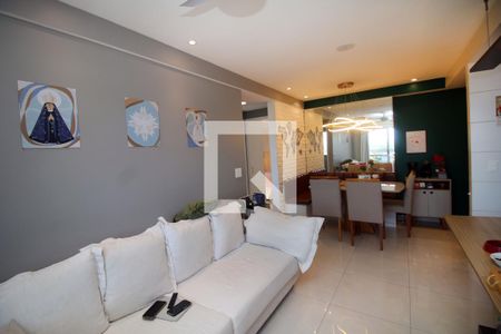 Sala de apartamento à venda com 2 quartos, 58m² em Vista Alegre, Rio de Janeiro