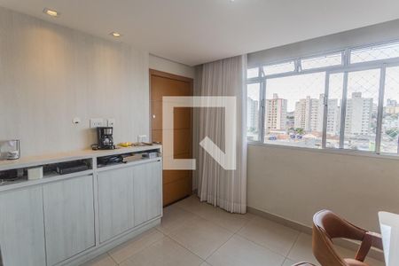 Sala 1 de apartamento para alugar com 4 quartos, 155m² em Ipiranga, Belo Horizonte