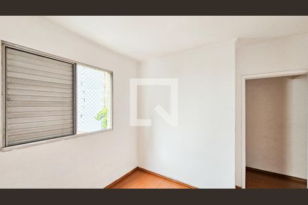 Quarto 2 de apartamento para alugar com 2 quartos, 64m² em Vila Osasco, Osasco