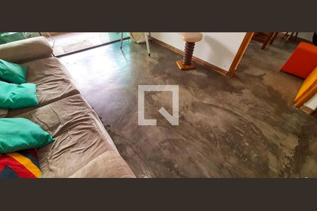 Sala de casa para alugar com 2 quartos, 65m² em Metalúrgicos, Osasco