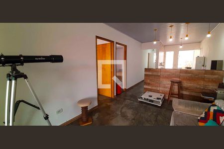 Sala de casa para alugar com 2 quartos, 65m² em Metalúrgicos, Osasco