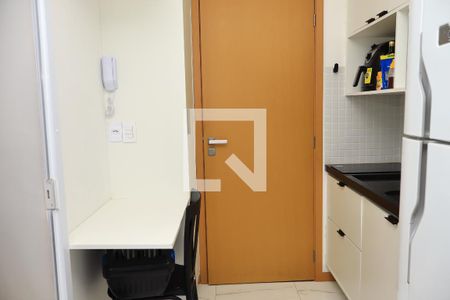 Cozinha de kitnet/studio para alugar com 1 quarto, 23m² em Costa Azul, Salvador