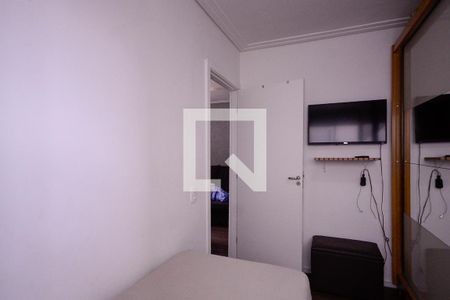 Quarto 1 de apartamento para alugar com 2 quartos, 41m² em Vila Cristalia, São Paulo