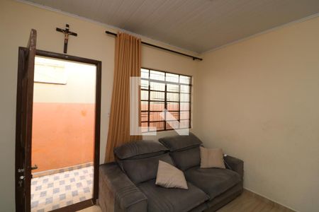 Sala de casa à venda com 2 quartos, 150m² em Jardim Tango, São Paulo