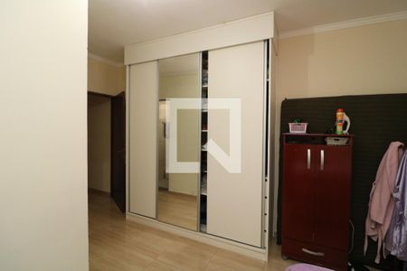 Suíte de casa à venda com 2 quartos, 150m² em Jardim Tango, São Paulo