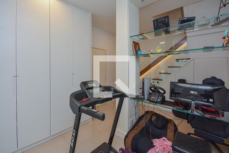 Escritório de casa à venda com 3 quartos, 200m² em Vila Sofia, São Paulo