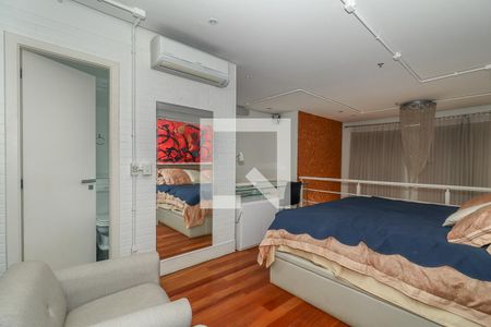 Quarto Suíte / Mesanino de apartamento para alugar com 1 quarto, 104m² em Moinhos de Vento, Porto Alegre