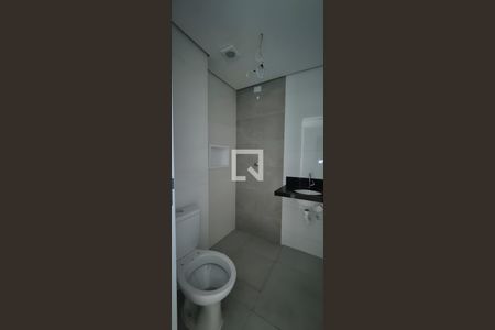 Banheiro de apartamento para alugar com 2 quartos, 69m² em Vila Carrão, São Paulo
