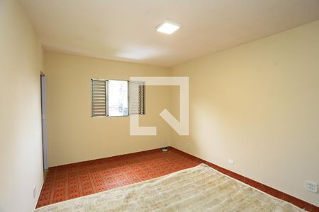 quarto 1 de casa para alugar com 2 quartos, 60m² em Jardim Helga, São Paulo