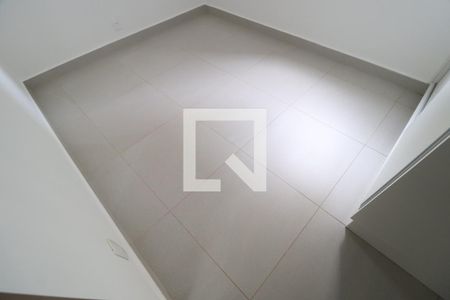 Quarto 1 de apartamento para alugar com 2 quartos, 55m² em Jaraguá, Uberlândia