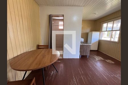 Sala/Cozinha de casa para alugar com 1 quarto, 28m² em São Miguel, São Leopoldo