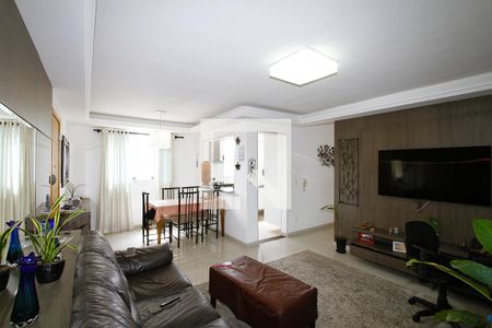 Sala de apartamento para alugar com 3 quartos, 80m² em Padre Eustáquio, Belo Horizonte