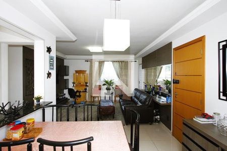 Sala de apartamento para alugar com 3 quartos, 80m² em Padre Eustáquio, Belo Horizonte