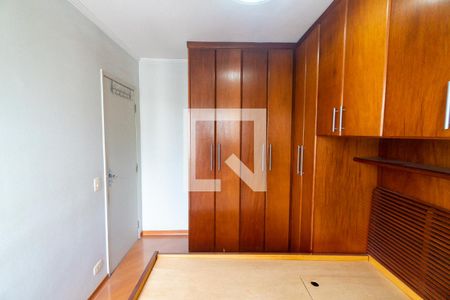 Quarto 1 de apartamento para alugar com 2 quartos, 52m² em Vila Guarani, São Paulo