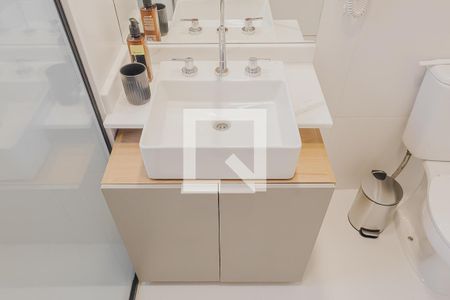 Banheiro de kitnet/studio à venda com 1 quarto, 32m² em Perdizes, São Paulo