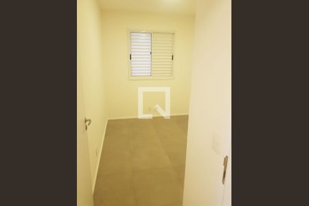 Quarto 2 de apartamento para alugar com 2 quartos, 47m² em Parque São Lourenço, São Paulo