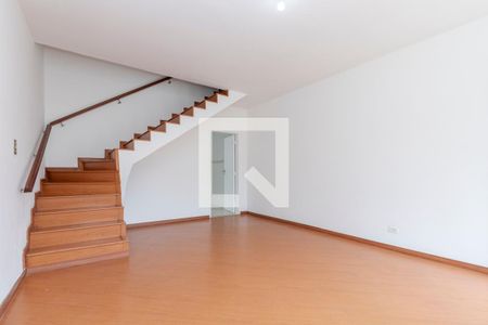 Sala de casa à venda com 4 quartos, 150m² em Jardim Aeroporto, São Paulo