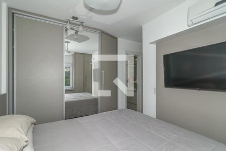 Quarto Suíte de apartamento para alugar com 2 quartos, 70m² em Jardim Carvalho, Porto Alegre