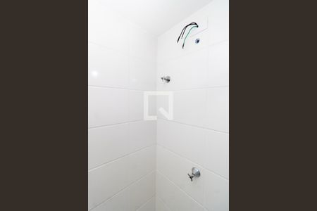 Banheiro Social de apartamento para alugar com 1 quarto, 29m² em Parque Vitoria, São Paulo