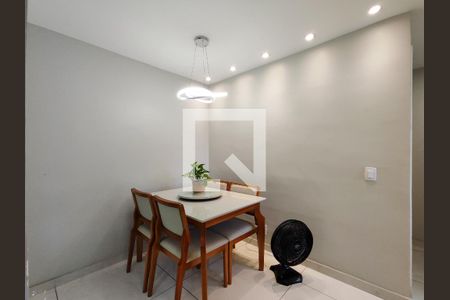 Sala de apartamento à venda com 2 quartos, 43m² em Imperial de São Cristóvão, Rio de Janeiro