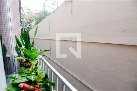 Sala de apartamento para alugar com 2 quartos, 75m² em Tijuca, Rio de Janeiro