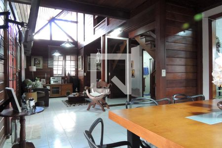 Sala de casa de condomínio à venda com 3 quartos, 154m² em Taquara, Rio de Janeiro