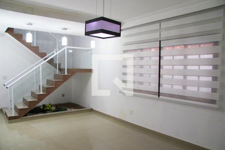 Sala de Jantar de casa para alugar com 3 quartos, 250m² em Parque Flamengo, Guarulhos