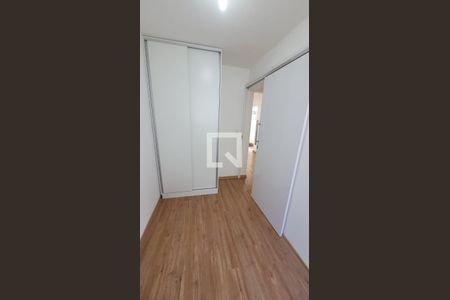 Quarto 1 de apartamento para alugar com 2 quartos, 50m² em Planalto, Belo Horizonte