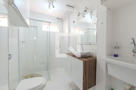 Banheiro de kitnet/studio para alugar com 1 quarto, 30m² em Bela Vista, São Paulo