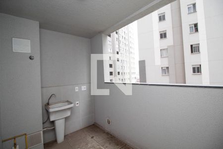 Varanda / Área de Serviço de apartamento à venda com 2 quartos, 44m² em Vila das Bandeiras, Guarulhos
