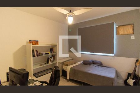 Casa à venda com 4 quartos, 325m² em Maravista, Niterói