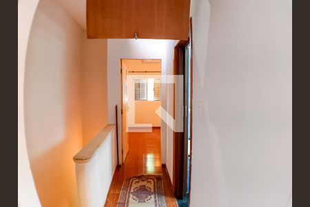 Corredor de casa para alugar com 3 quartos, 120m² em Vila Romana, São Paulo