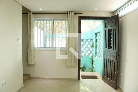 Sala de casa para alugar com 3 quartos, 120m² em Vila Romana, São Paulo