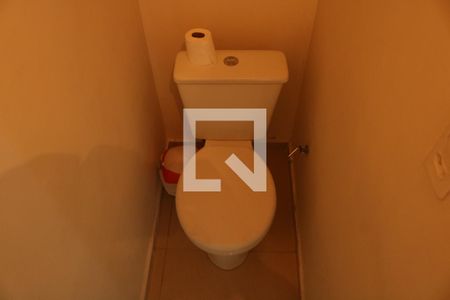 Lavabo de casa para alugar com 3 quartos, 120m² em Vila Romana, São Paulo